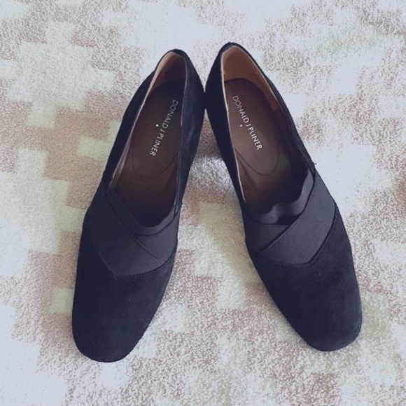 Donald Pliner Pacha Suede and Elastic Pumps Sz 10, EUC - Picture 1 of 5